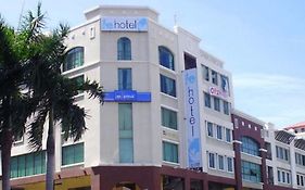 Le Hotel Kota Kinabalu